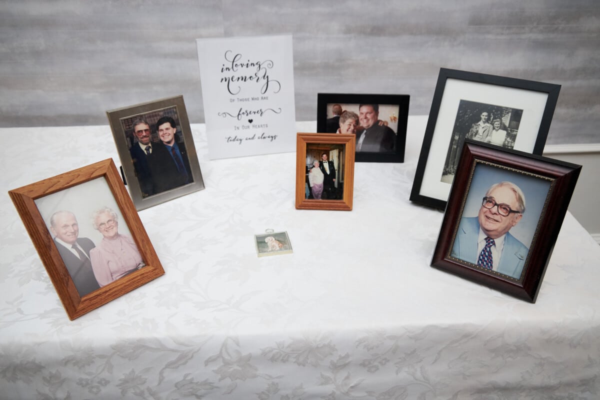 memory table at wedding